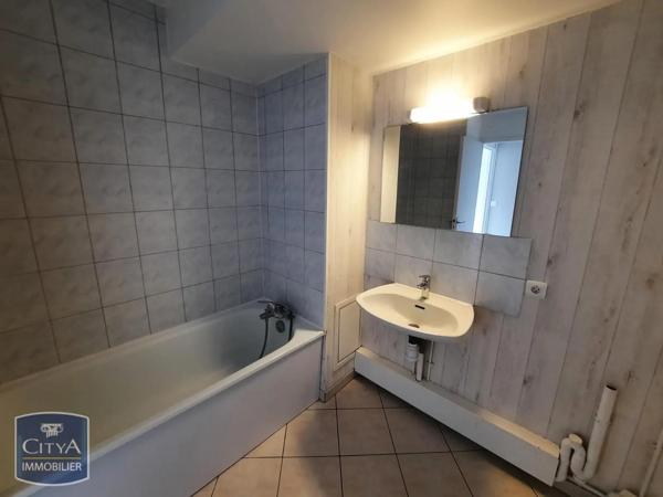 Appartement à louer 1 pièce 29.65m² Évry-Courcouronnes (91000)