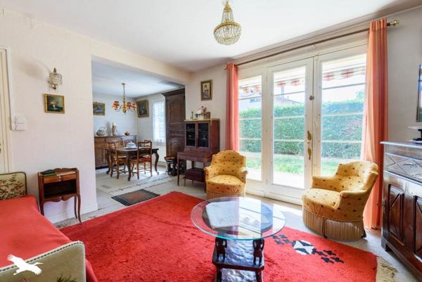 Maison à vendre |  Saint-Pierre-du-Mont |  6 pièces | 140 m²