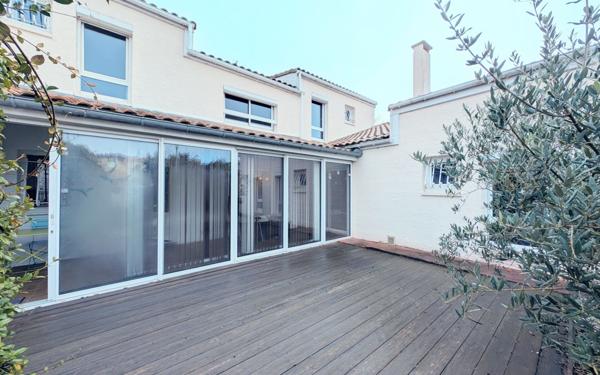 Maison à vendre    5 pièces • 119,36 m2 Gradignan