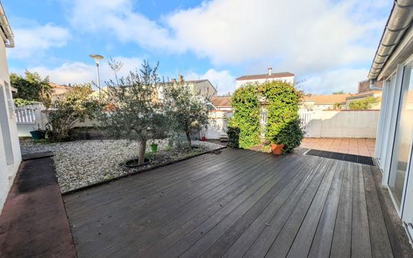 Maison à vendre    5 pièces • 119,36 m2 Gradignan
