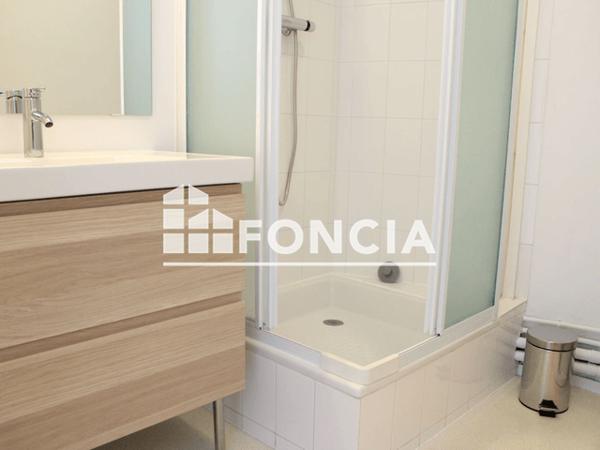 Location Studio meublé 26.3 m² - 62 ET 64 RUE ALFRED KASTLER La Rochelle 17000