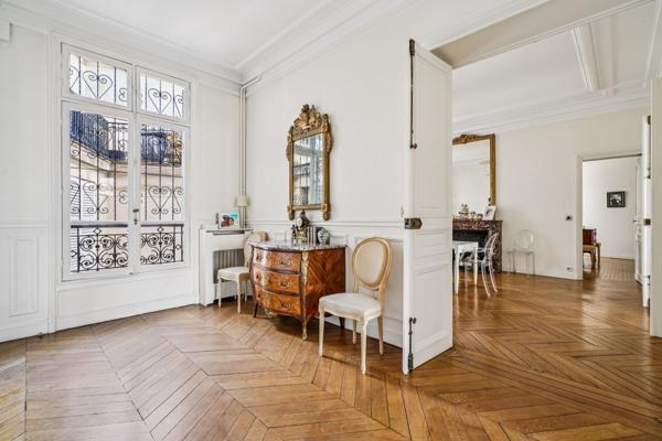 Vente Appartement de luxe Paris 8 5 Pièces 175 m²