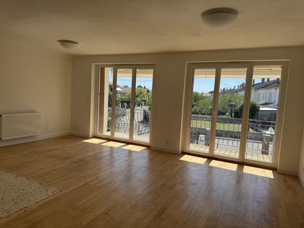 Spacieux et lumineux appartement