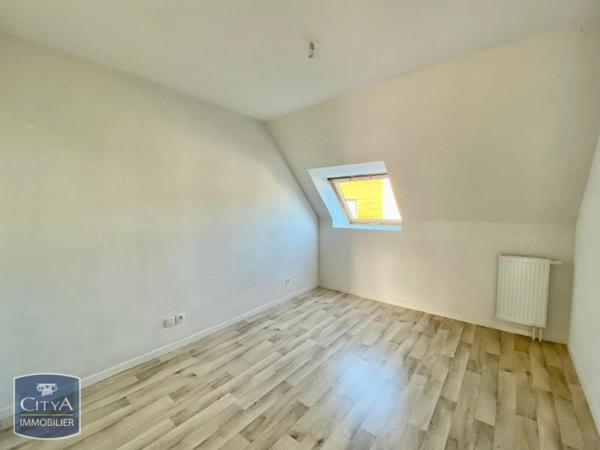 Appartement à louer 4 pièces 76.9m²