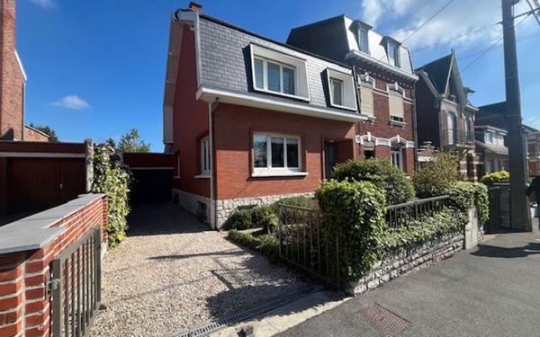 Maison à vendre    7 pièces • 180 m2 Valenciennes