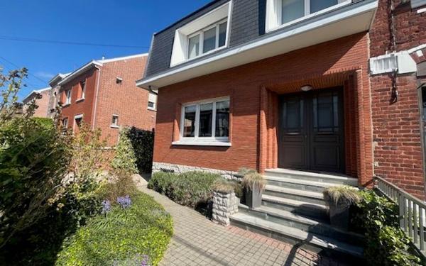 Maison à vendre    7 pièces • 180 m2 Valenciennes