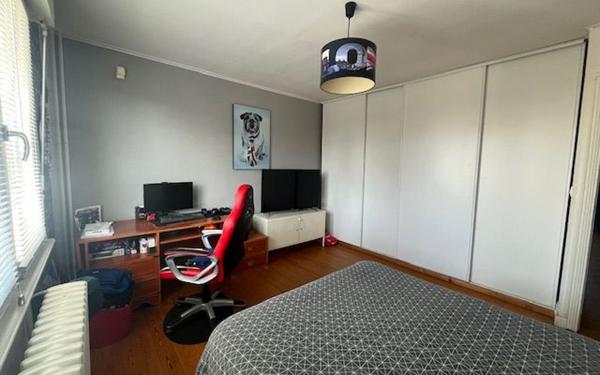 Maison à vendre    7 pièces • 180 m2 Valenciennes