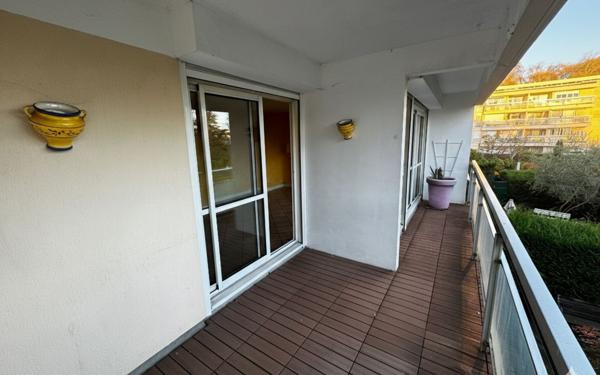 Appartement à vendre    4 pièces •  Bailly