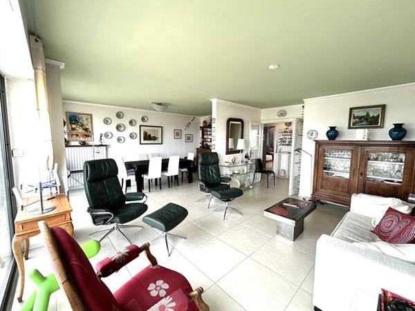 Appartement lumineux 125 m2 - 4 chambres - Mâcon