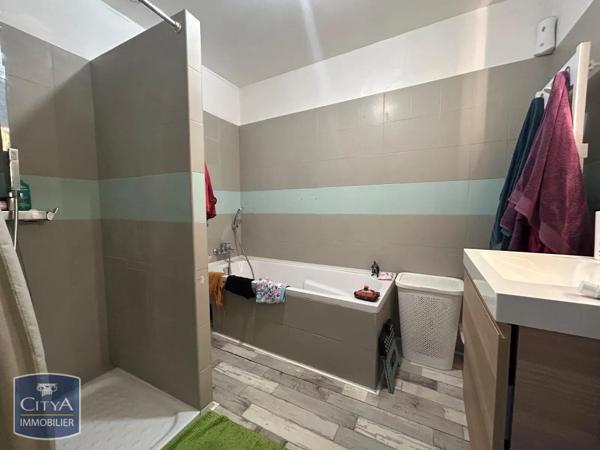 Maison à louer 3 pièces 111.42m² Redessan (30129)