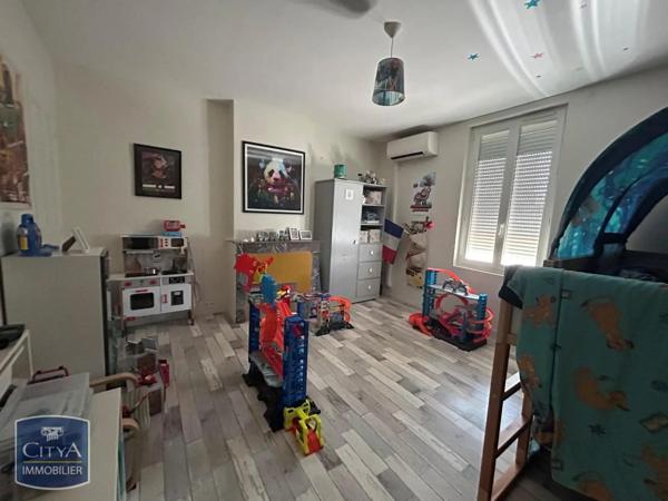 Maison à louer 3 pièces 111.42m² Redessan (30129)