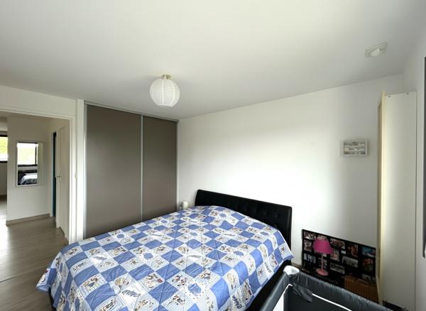Contemporaine de 215m² avec garages PETIT-CHANTILLY