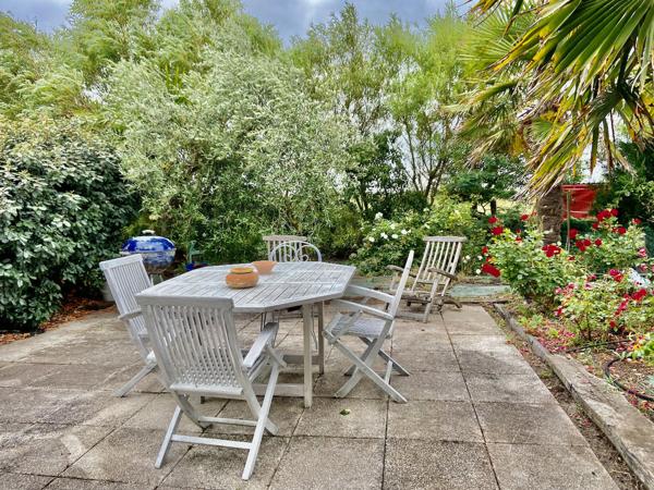 Ensemble de 2 maisons au coeur des marais