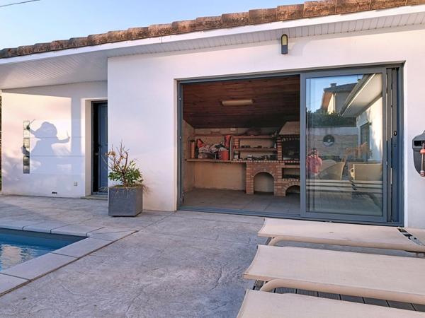 emplacement idéal pour cette villa rénovée en 2011