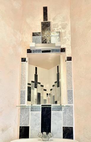 Propriete hotelière à vendre, 25 pièces proche de LA PLAINE SUR MER (44), terrasses, vue mer, potentiel, investissement, cote de jade, immeuble, boutique hotel, restaurant, café, belle époque