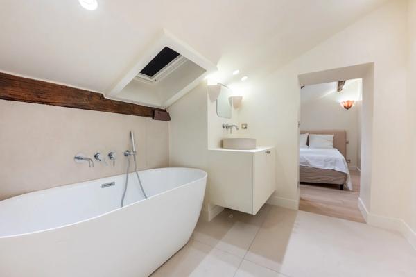 Appartement Paris 3 e - MARAIS / SAINTONGE