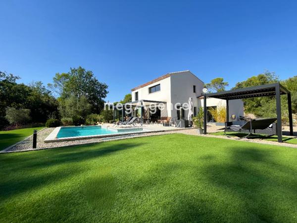 Maison à LORGUES, 83510 - 5 pièces 133m²