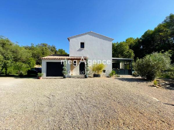 Maison à LORGUES, 83510 - 5 pièces 133m²