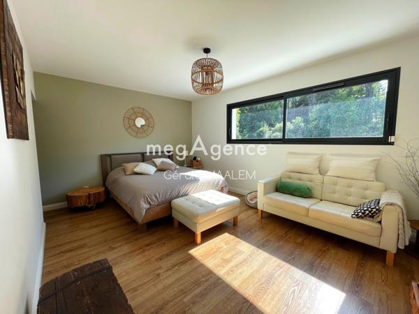 Maison à LORGUES, 83510 - 5 pièces 133m²
