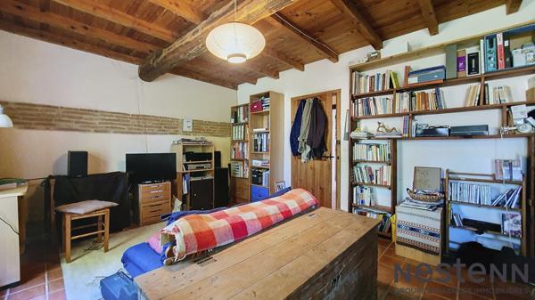 A vendre Ancien corps de ferme rénové composé de deux maisons T6 avec vue imprenable sur les Pyrénées secteur Carbonne !