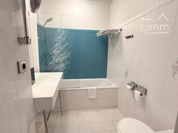📍 Secteur Gare- Surface exploitable : ~620 m² | Loyer mensuel : 1 430 € HT HC