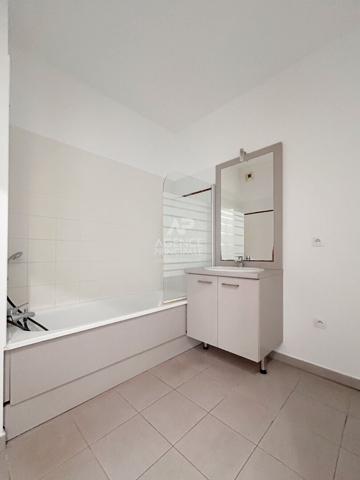 Appartement Achères 3 pièce(s) 54 m2 Loyer 1 004 €/mois charges comprises **  - Référence  9210