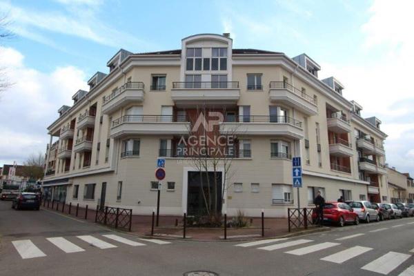 Appartement Achères 3 pièce(s) 54 m2 Loyer 1 004 €/mois charges comprises **  - Référence  9210