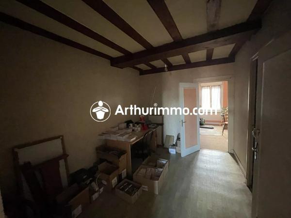 Vente                                                      Local commercial
                        
                     4 pièces                      104 m2                     à Pré-en-Pail-Saint-Samson