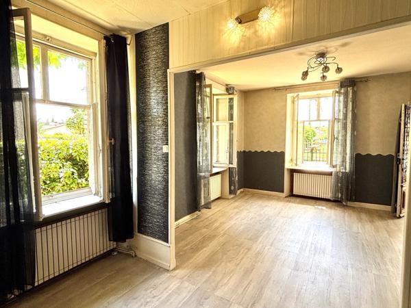 Maison 10 pièce(s) 4 chambre(s) 200 m²