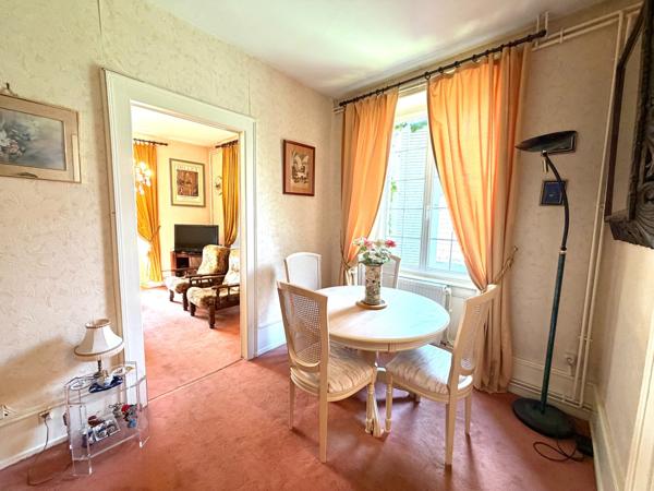 Maison 10 pièce(s) 4 chambre(s) 200 m²