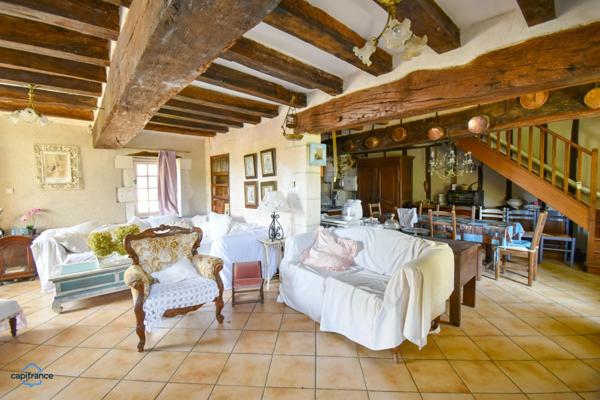 Maison à vendre 8 pièces LYE (36)