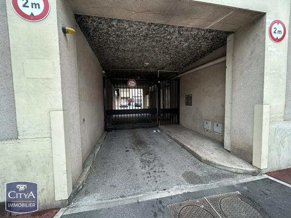 Parking à vendre 24.68m² Corbeil-Essonnes (91100)