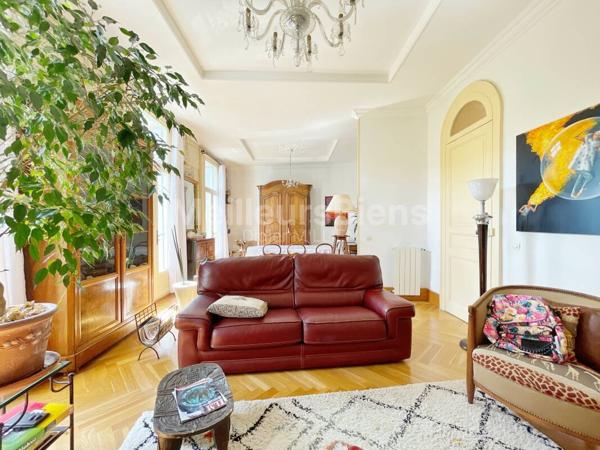 Magnifique duplex traversant de 185 m2 avenue Victor Hugo (VIDEO 4K SUR DEMANDE)