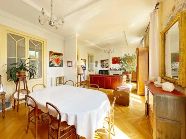 Magnifique duplex traversant de 185 m2 avenue Victor Hugo (VIDEO 4K SUR DEMANDE)