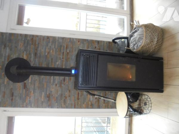 Pavillon très bien situé proche lycée et commerces au calme