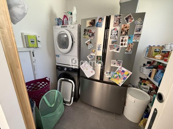 Villa récente plain-pied 4 chambres, Terrain 706 m², Villedubert