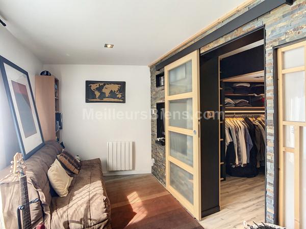 Maison sur sous-sol complet  avec piscine