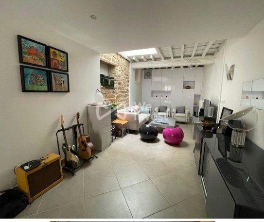 Maison de village T4 rénovée avec terrasse tropézienne