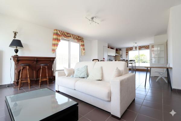 Appartement Saint Nazaire 5 pièces 102.25 m², 4ème et dernier étage, terrasse, balcons, garages et cave