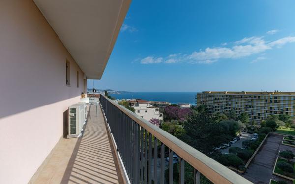 Appartement à vendre    4 pièces • 117,38 m2 Nice