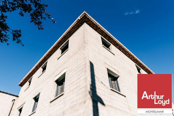 SUD DE MONTÉLIMAR - MALATAVERNE - A LOUER DANS BÂTIMENT INDÉPENDANT - BUREAUX DE 332 M2