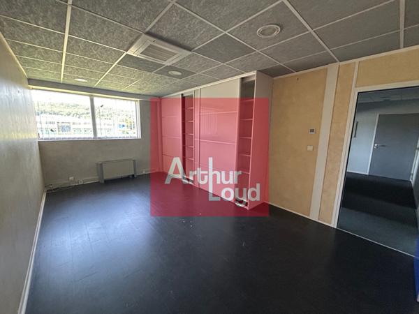 Bureaux Estillac 233,38 m2