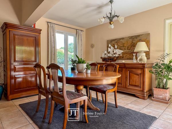 Maison
                                                                                                                                                                                                                                                                                                                        5 pièce(s)                                                                                                                                                                                                          3 chambre(s)                                                                                                                                                                                                          145  m²