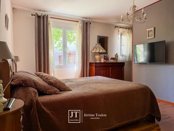 Maison
                                                                                                                                                                                                                                                                                                                        5 pièce(s)                                                                                                                                                                                                          3 chambre(s)                                                                                                                                                                                                          145  m²