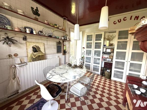 EXCEPTIONNEL - Meudon Bellevue - Maison fin XIXème - 335m2 -12 pièces- Garage - Dépendances