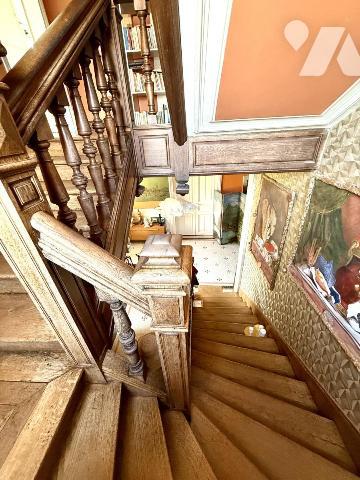 EXCEPTIONNEL - Meudon Bellevue - Maison fin XIXème - 335m2 -12 pièces- Garage - Dépendances