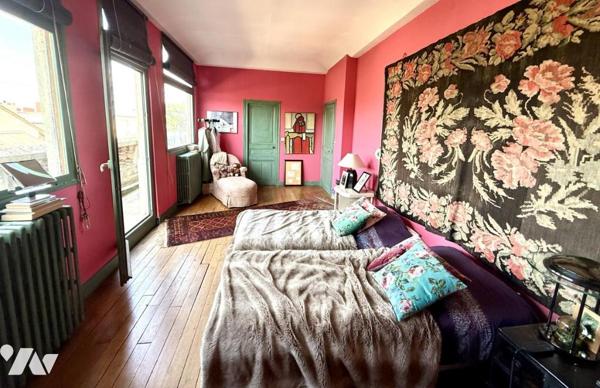 EXCEPTIONNEL - Meudon Bellevue - Maison fin XIXème - 335m2 -12 pièces- Garage - Dépendances