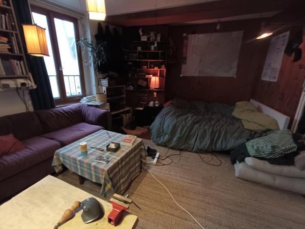 STUDIO VENDU LOUE QUARTIER TRIBUNAL 32M2