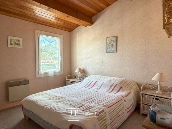 Maison
                                                                                                                                                                                                                                                                                                                        6 pièce(s)                                                                                                                                                                                                          4 chambre(s)                                                                                                                                                                                                          136  m²