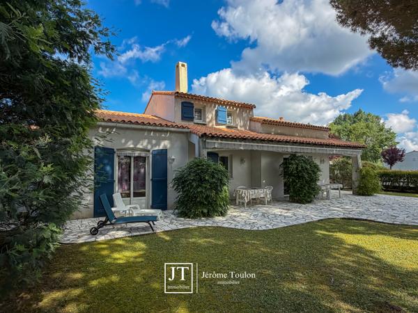 Maison
                                                                                                                                                                                                                                                                                                                        6 pièce(s)                                                                                                                                                                                                          4 chambre(s)                                                                                                                                                                                                          136  m²